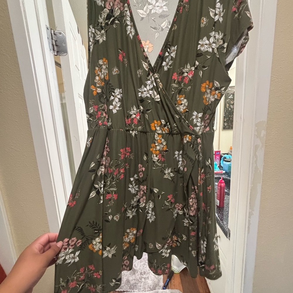 Derek Heart Floral Green Dress
